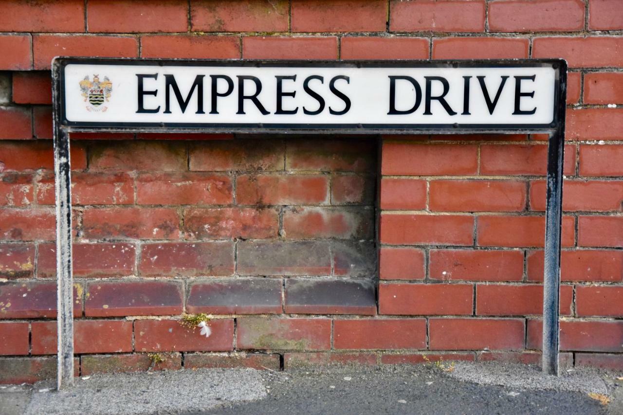 Empress Select Flats * Blackpool